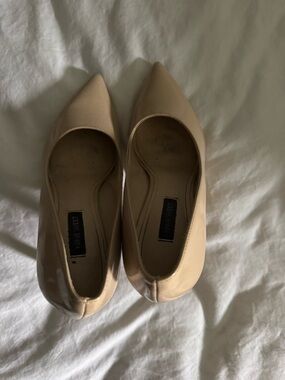 Nine West Beige Patent Pointed-Toe Pumps